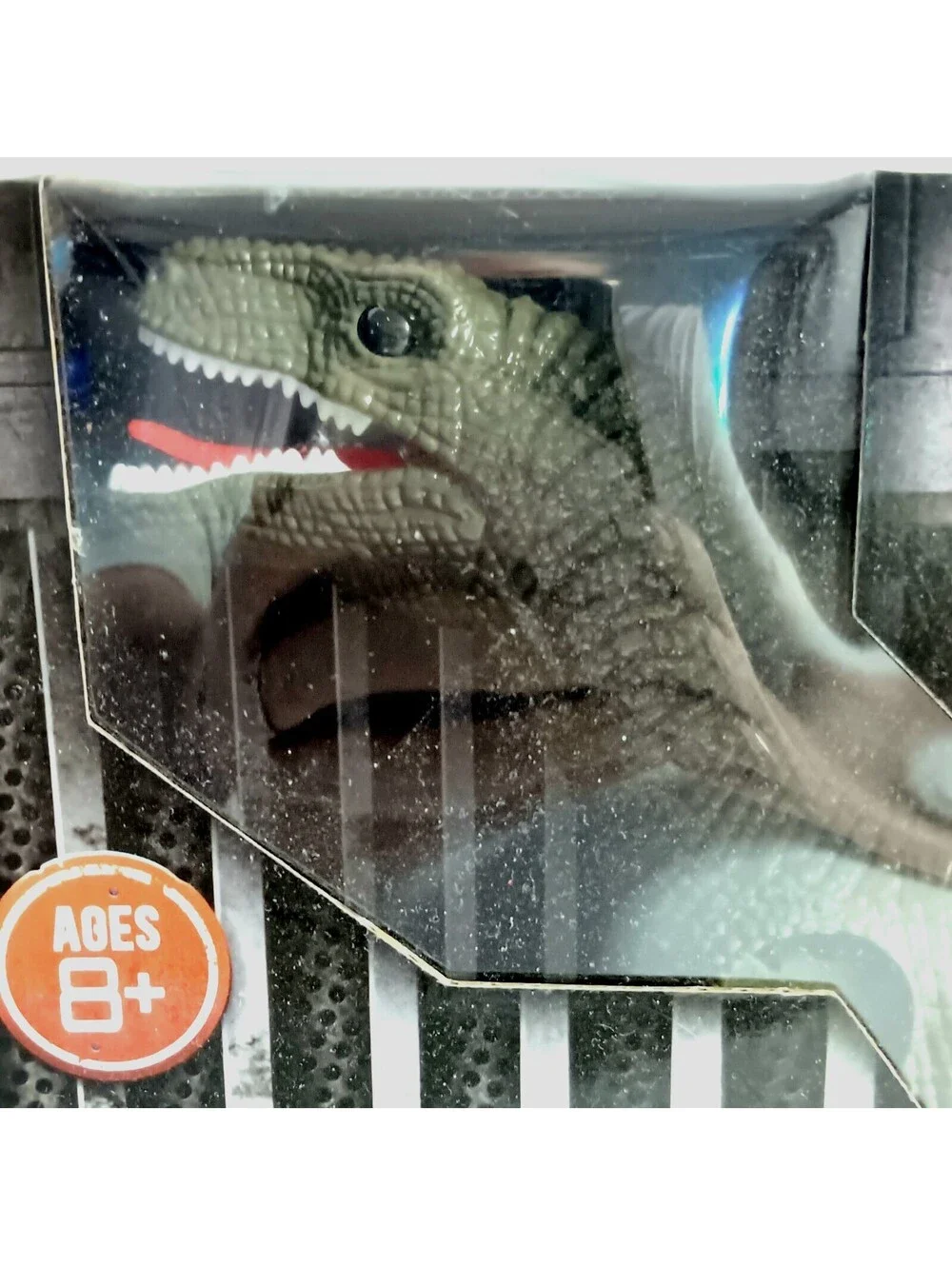 NEW Remote Control Velociraptor Dinosaur Toy With Dynamic Sounds n Walking Wired